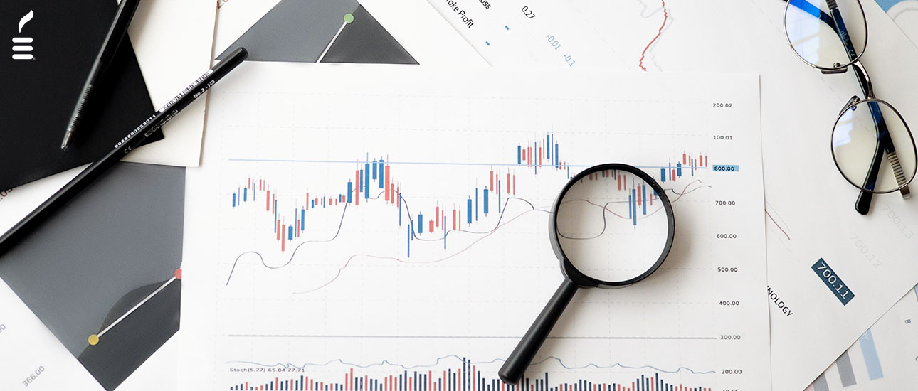 Equipo de consultores trabajando