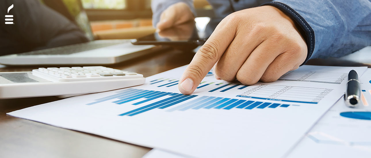 Equipo de consultores trabajando